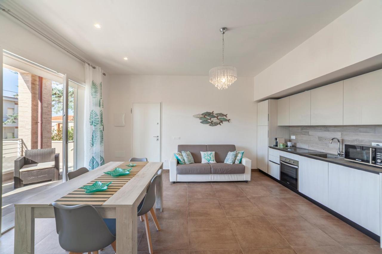 Prima Dell'Elba Family Apartments ピオンビーノ エクステリア 写真