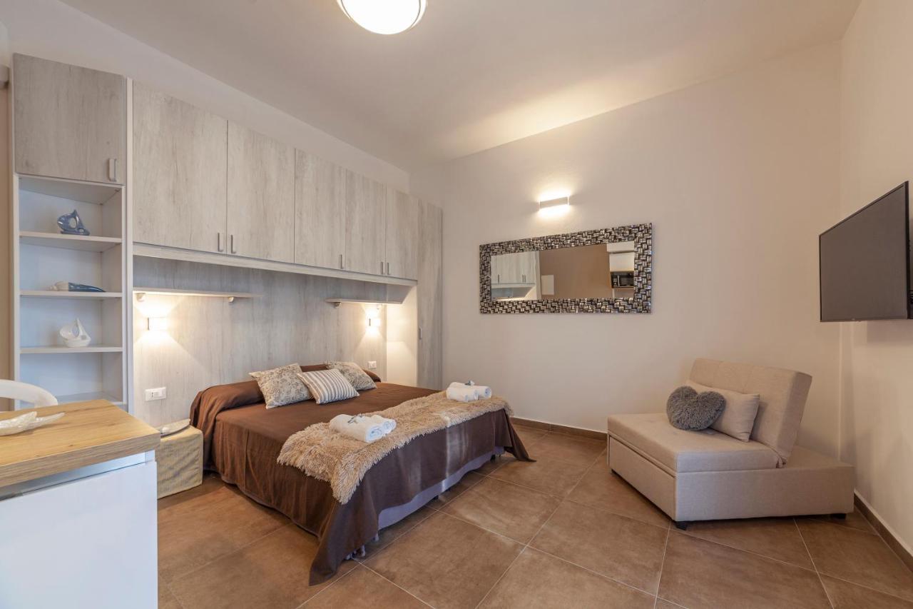 Prima Dell'Elba Family Apartments ピオンビーノ エクステリア 写真