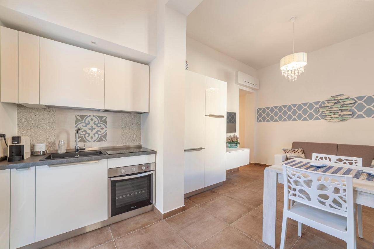 Prima Dell'Elba Family Apartments ピオンビーノ エクステリア 写真