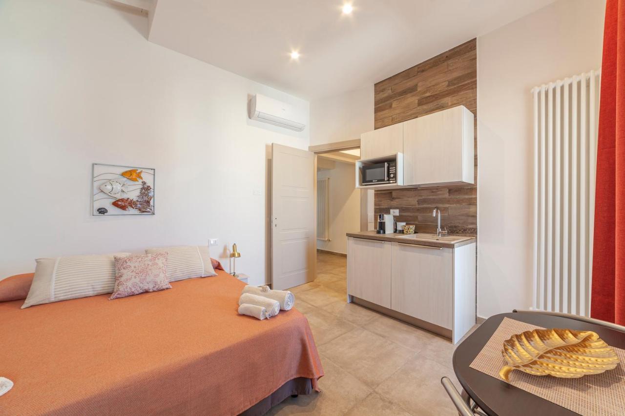 Prima Dell'Elba Family Apartments ピオンビーノ エクステリア 写真