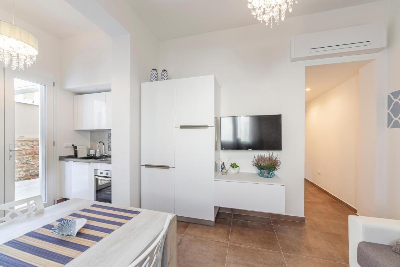 Prima Dell'Elba Family Apartments ピオンビーノ エクステリア 写真