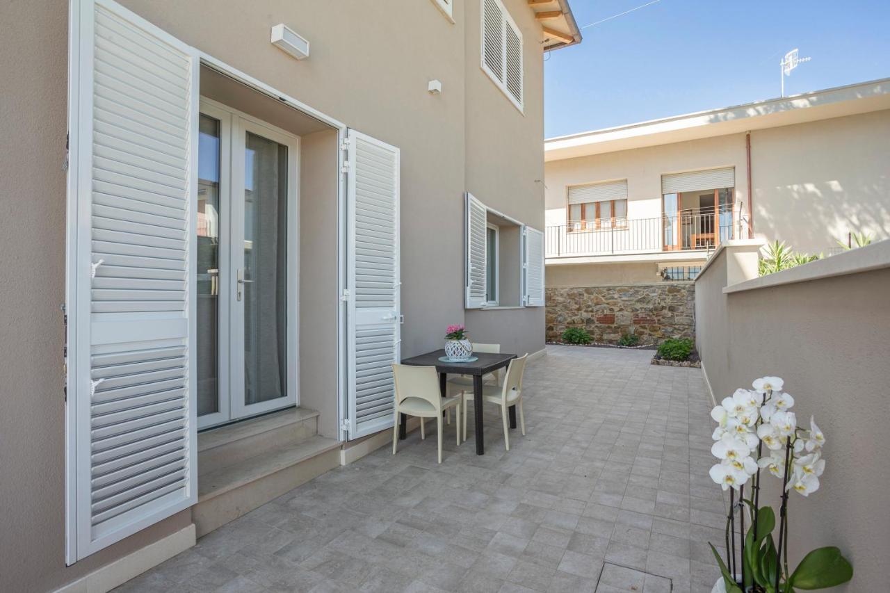 Prima Dell'Elba Family Apartments ピオンビーノ エクステリア 写真