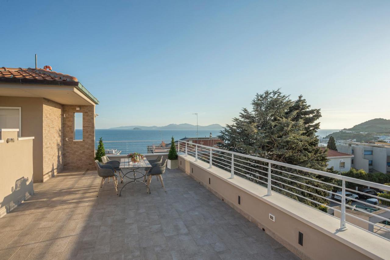 Prima Dell'Elba Family Apartments ピオンビーノ エクステリア 写真