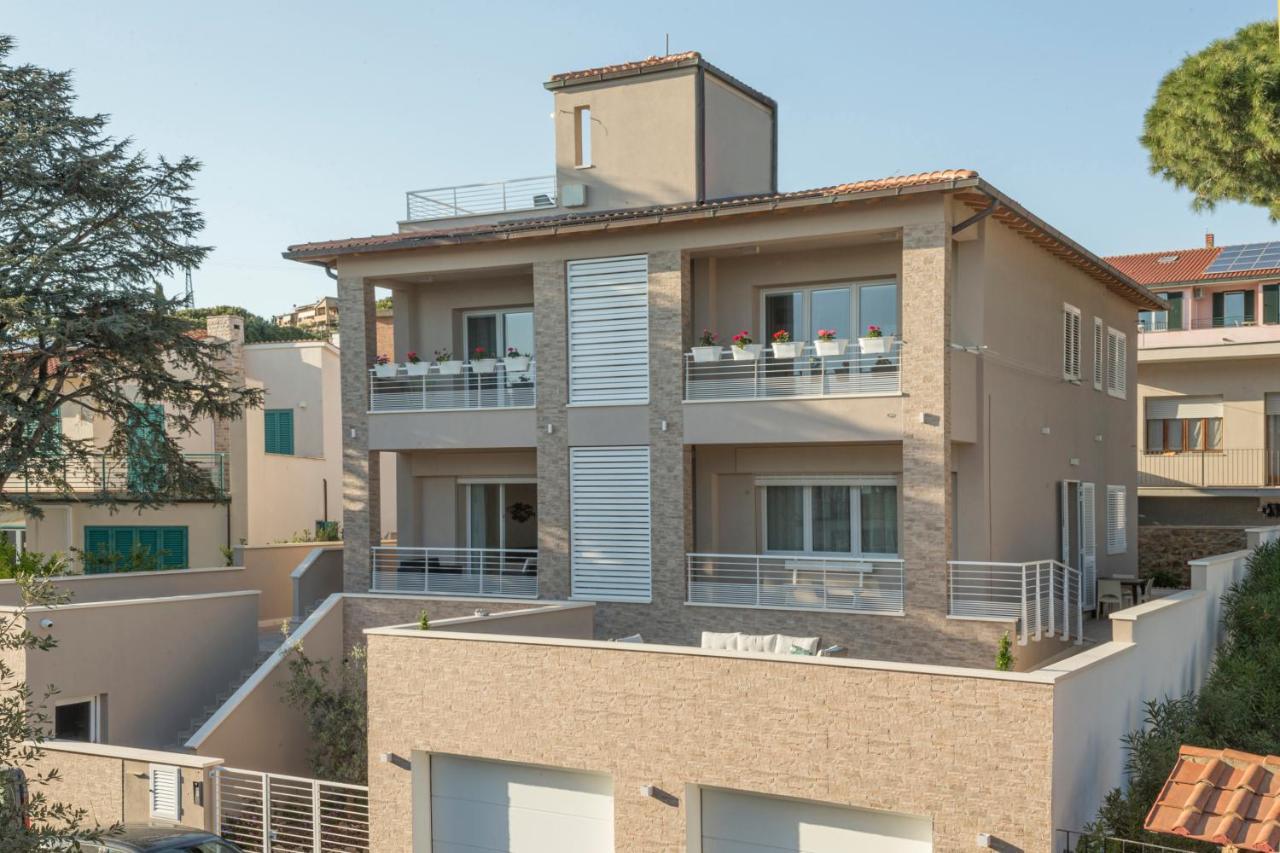 Prima Dell'Elba Family Apartments ピオンビーノ エクステリア 写真